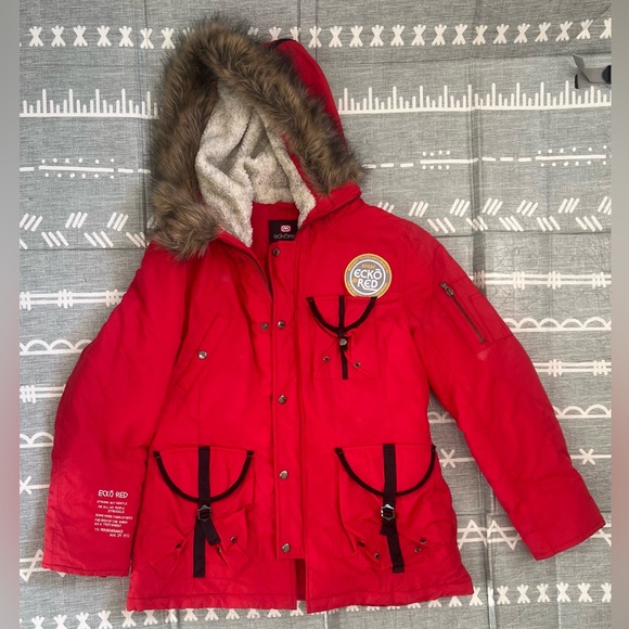 Ecko Unlimited Women’s Red Puffer Jacket with Faux Fur Hood - Picture 2 of 10